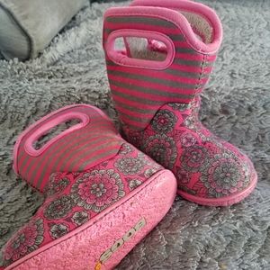 Toddler girls BOGS sz. 6T